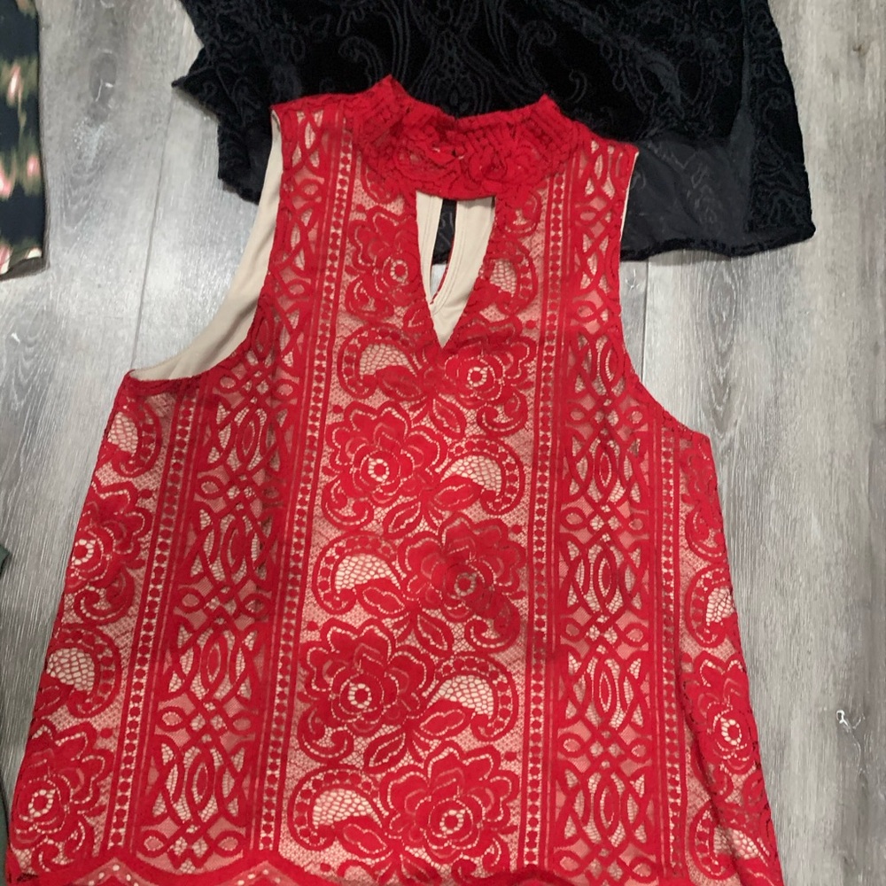 4 blouse bundle - Picture 4 of 6